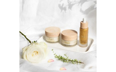 Abeilles & Botanique, la 1ère gamme de soins anti-âge efficace